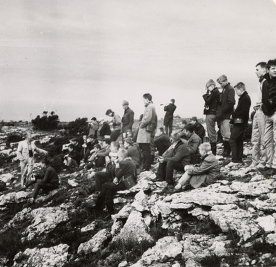 Elever från Solbacka Läroverk på utflykt på Stora Karlsö, 1950-tal