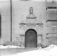Sydvästra portalen på S:t Nikolai kyrka