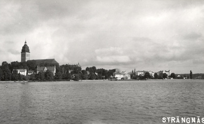 Strängnäs, fotograferat från båt på Ulvhällsfjärden.