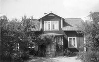 Gården Kinger i Vansö socken, 1900-talets mitt
