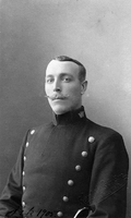 Man i uniform, möjligen polisuniform omkring 1905