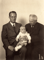 Tre generationer Lybeck. Anders, född 1934, Göran född 1903 och Otto född 1871