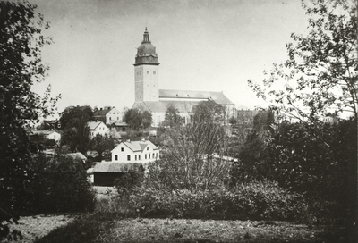 Utsikt från Höjden mot domkyrkan i Strängnäs
