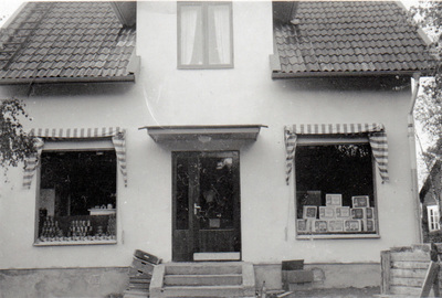 Dahlgrens livsmedelsaffär i Stuvsta, 1930-tal