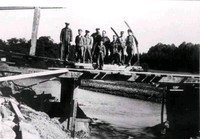Landsvägsbron Husbygård från träbro till stenbro 1920
