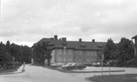 Mentalsjukhusbyggnad på Sundby sjukhusområde, Strängnäs 1986