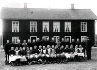 Elever vid Kyrkskolan i Husby-Oppunda, lärare: kantor Petrus Åhrén
