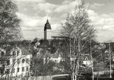 Utsikt från Höjden åt nordnordost över kv. åkern mot domkyrkan i Strängnäs