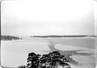 ”Inloppet till Oxelösund” i vinterskrud, tidigt 1900-tal