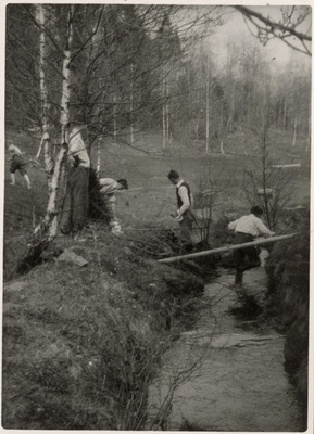 Elever vid en å, Solbacka Läroverk, 1931