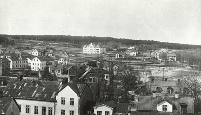 Storgärdet i Strängnäs med det 1905 färdigbyggda seminariet