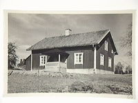 Siggenäs med manbyggnad renoverad 1943