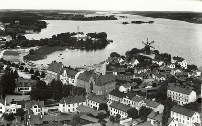 Utsikt från domkyrkotornet i Strängnäs mot Västerviken