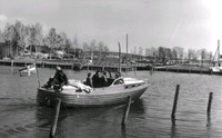 Sjösättning vid småbåtshamnen i Spelhagen, Nyköping