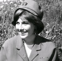 Sörmlands museums guide, Mona Mehlqvist, iklädd den röda uniformen år 1968