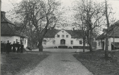 Näsbyholms huvudgård från väster.