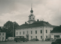 Stora torget i Nyköping 1947, rådhuset, ambrosiahuset och Westerlingska huset