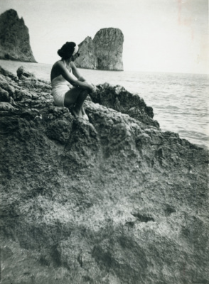 Hillvid Edhager på Capri, 1955