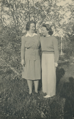 Eivor Gemzell och Anna Eklöf, 1940-tal