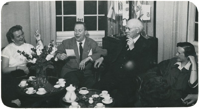 Eivor Gemzell med vänner, 1940-tal